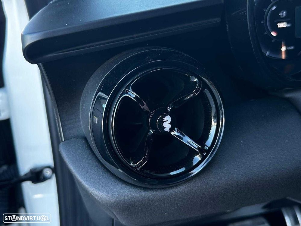 Alfa Romeo Junior 1.2 Speciale eDCT6 — fotografia 19