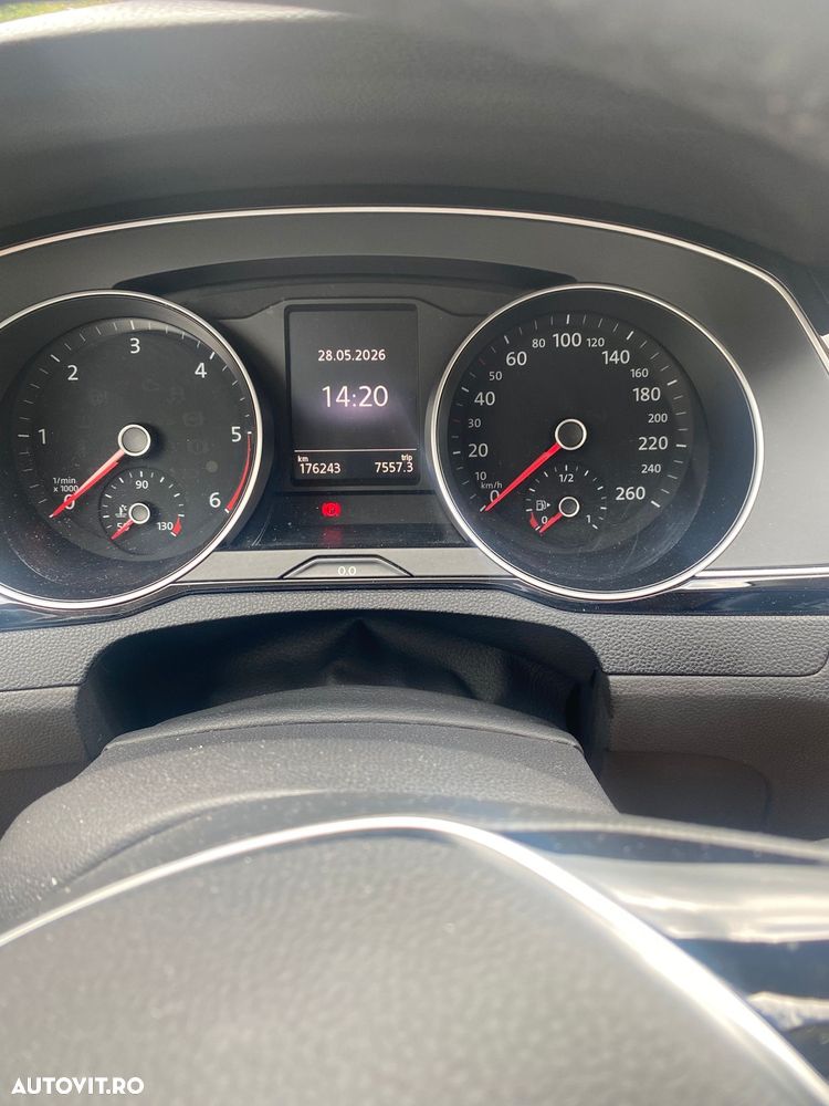 Volkswagen Passat 2.0 TDI Comfortline - 10