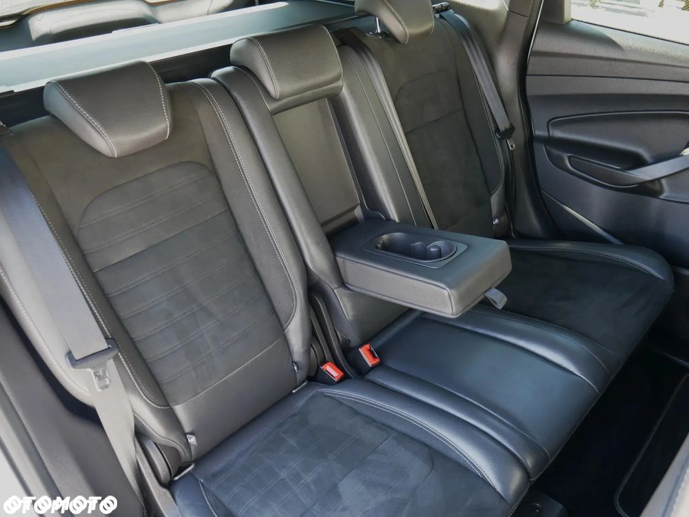 Ford Kuga - 22