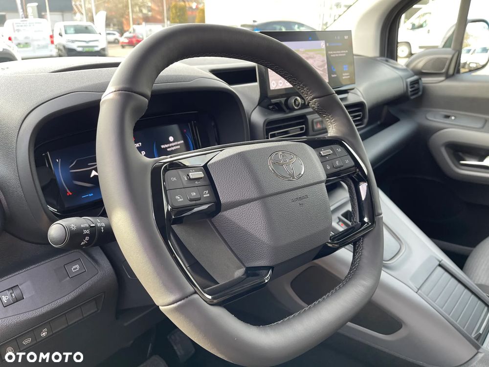 Toyota Proace City Verso 1.5 D-4D VIP - 18