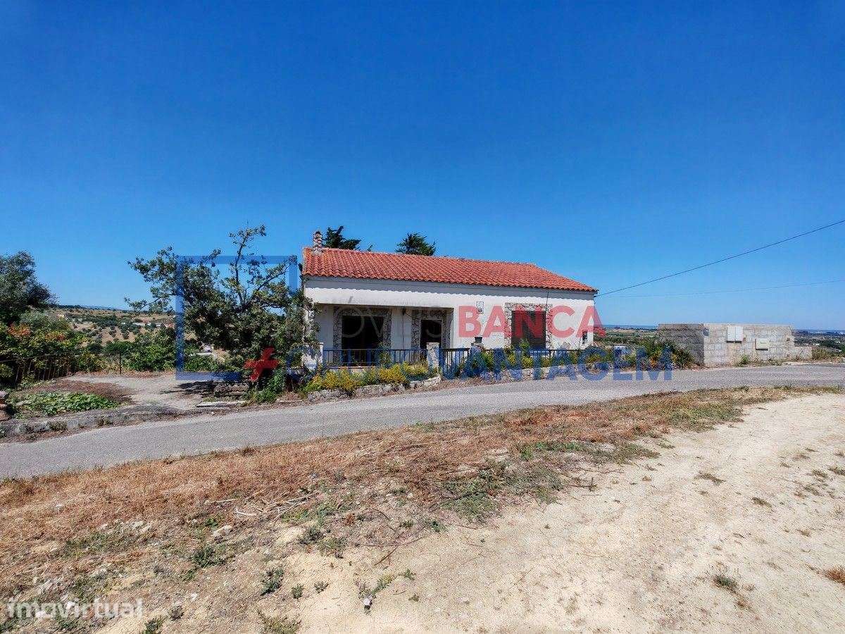 Terreno com Construção - Grande imagem: 5/26