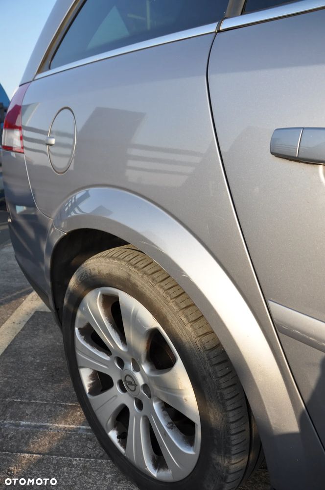Opel Vectra 1.9 CDTI DPF Cosmo - 24