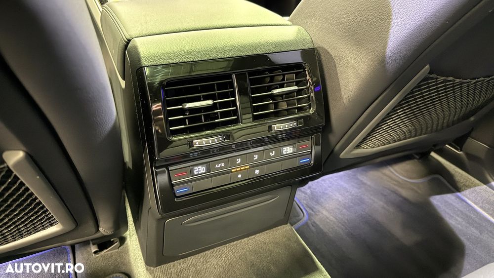 Volkswagen Touareg V6 TSI eHybrid PHEV R - 32