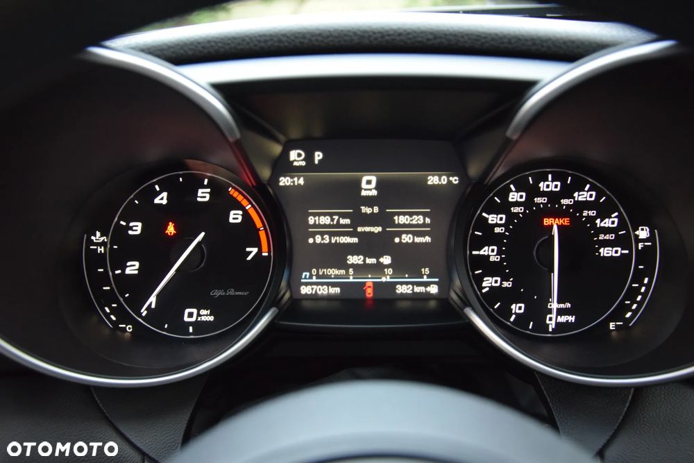 Alfa Romeo Giulia 2.0 Turbo 16V AT8 Veloce - 15