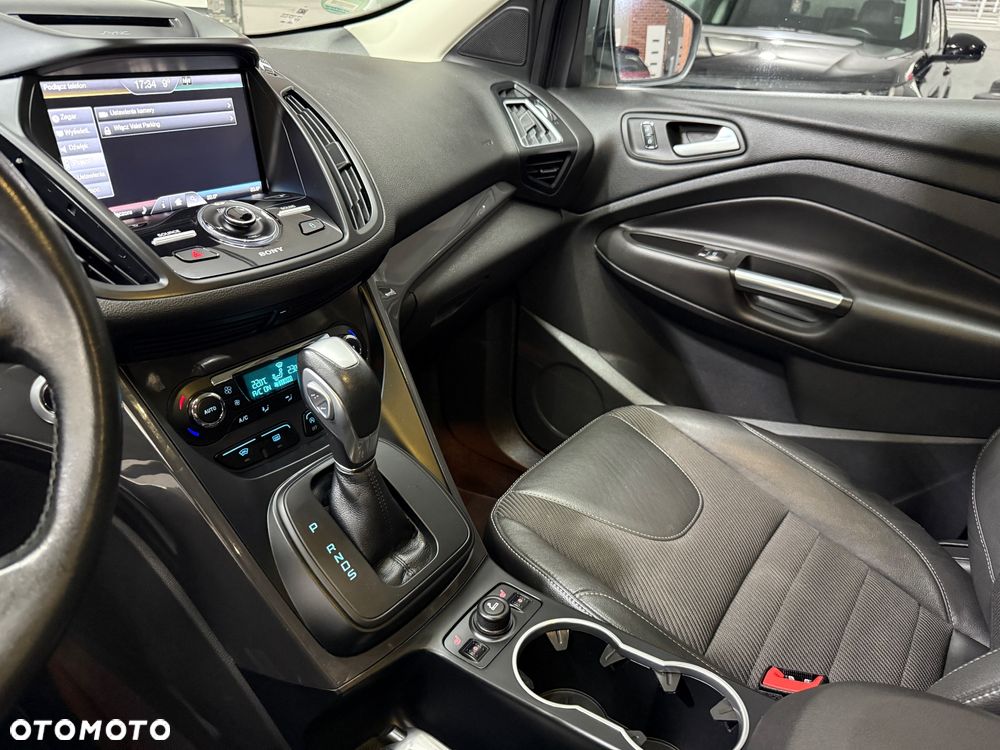 Ford Kuga 2.0 TDCi 4WD Titanium - 28