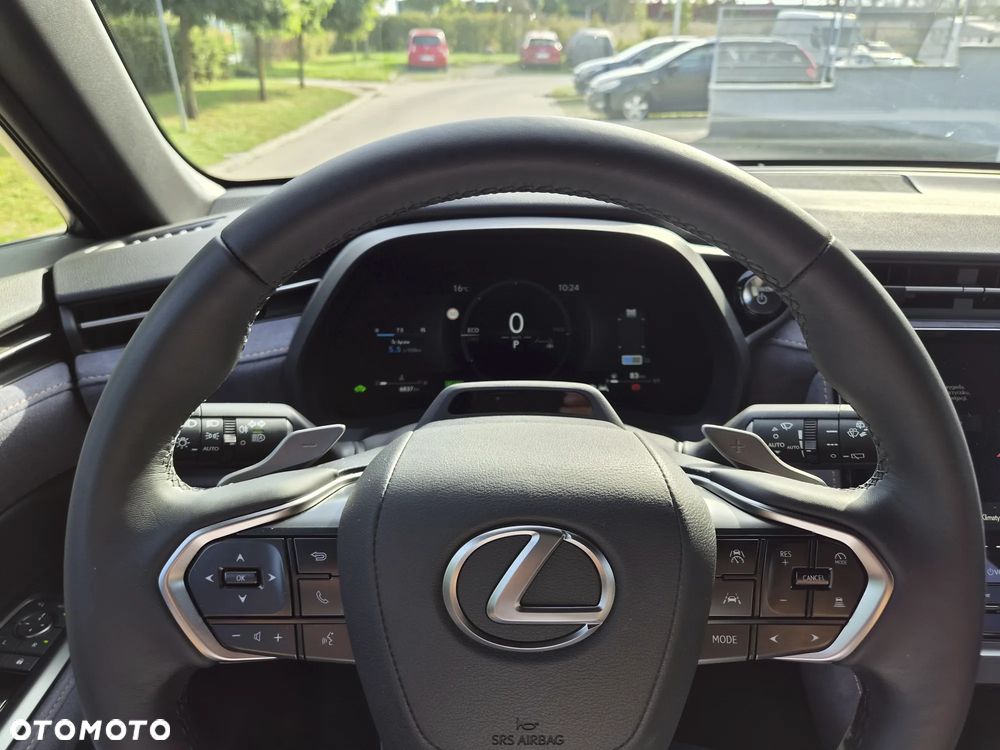Lexus LBX 1.5 Hybrid Cool AWD - 11