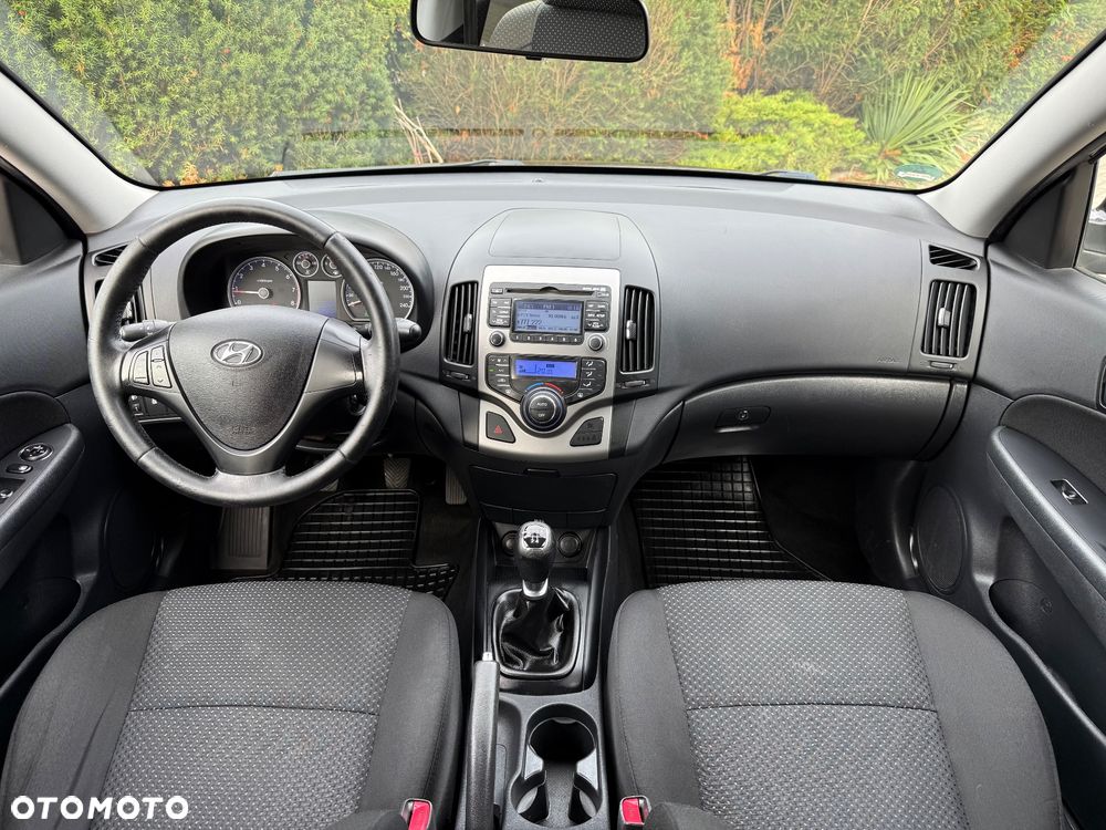 Hyundai i30 1.4 Blue Classic - 12