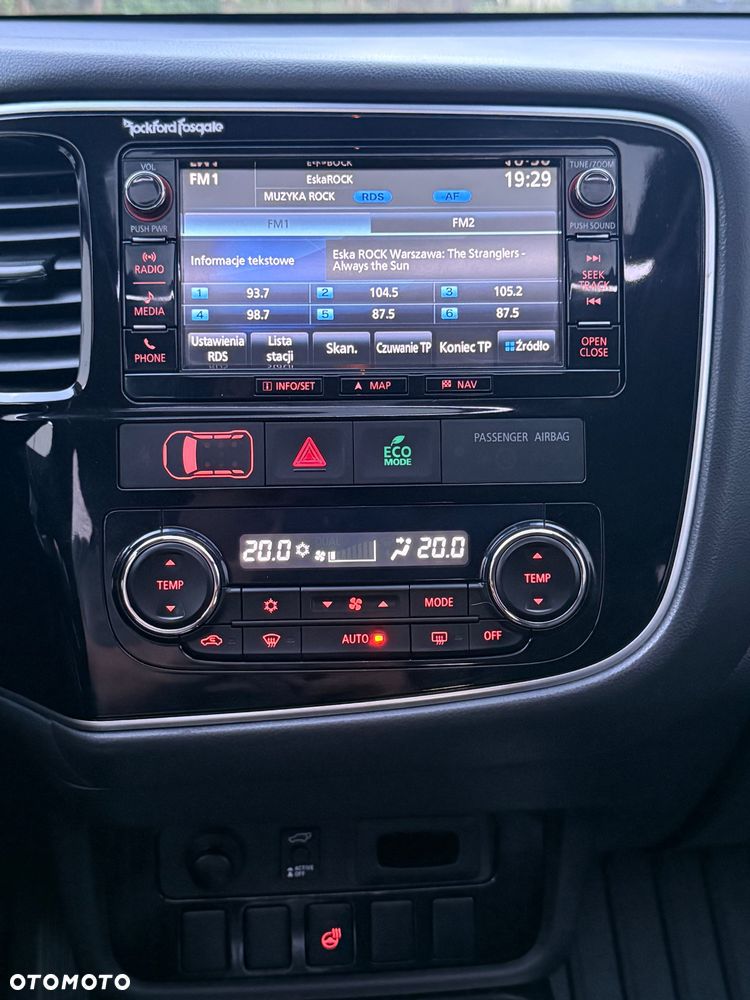 Mitsubishi Outlander 2.0 4WD Top - 38
