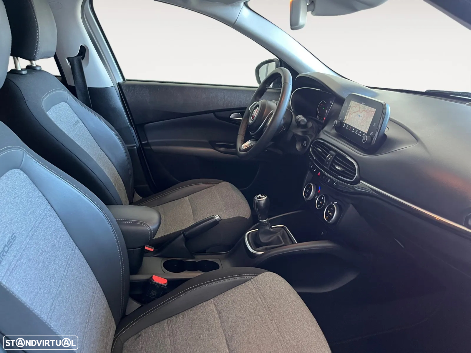 Fiat Tipo Cross 1.3 Multijet City - 14