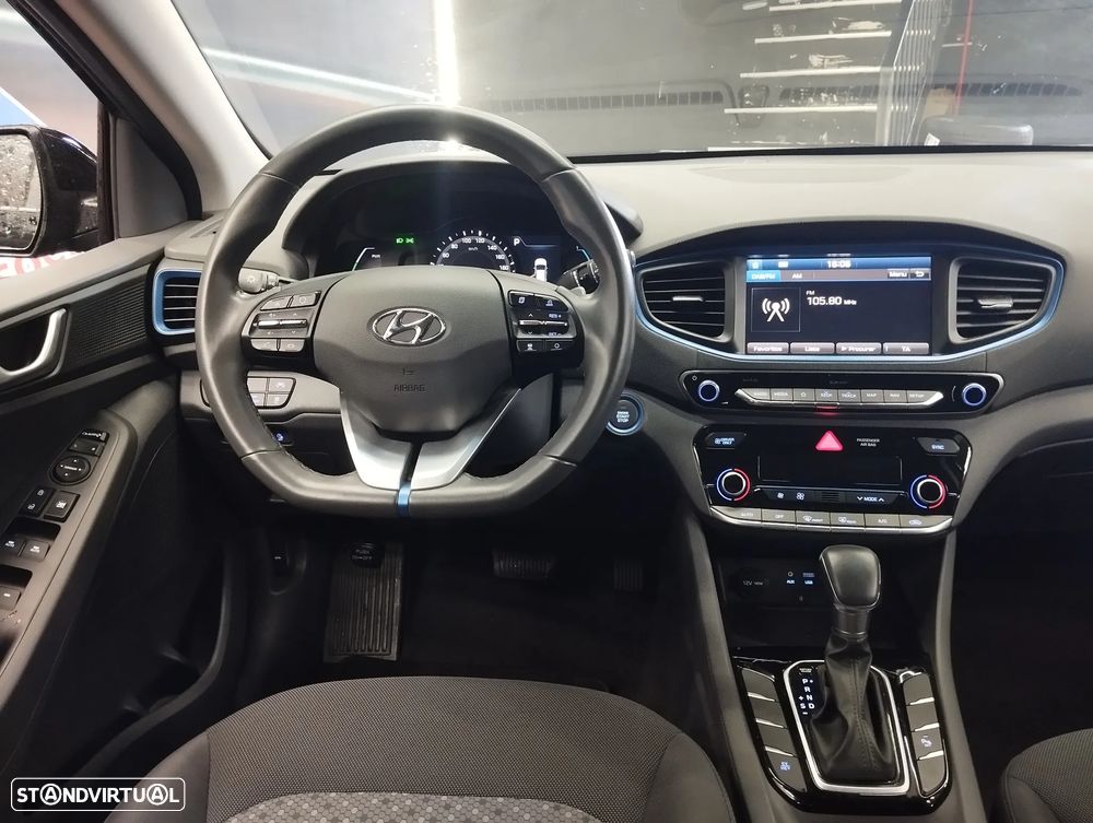 Hyundai Ioniq 1.6 GDI PHEV - 16