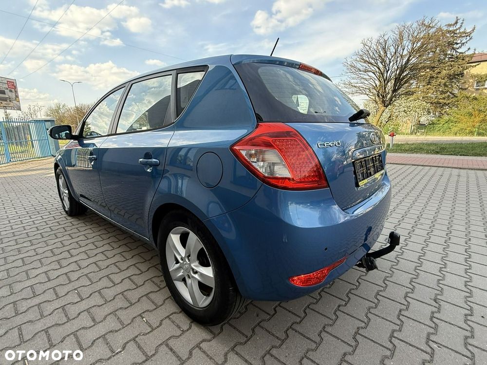 Kia Ceed - 2