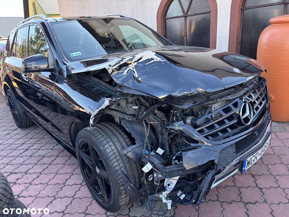 Mercedes-Benz ML - 2