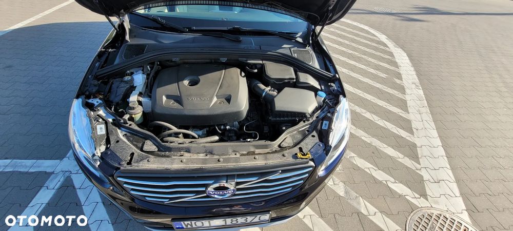 Volvo XC 60 T5 Drive-E Ocean Race - 28