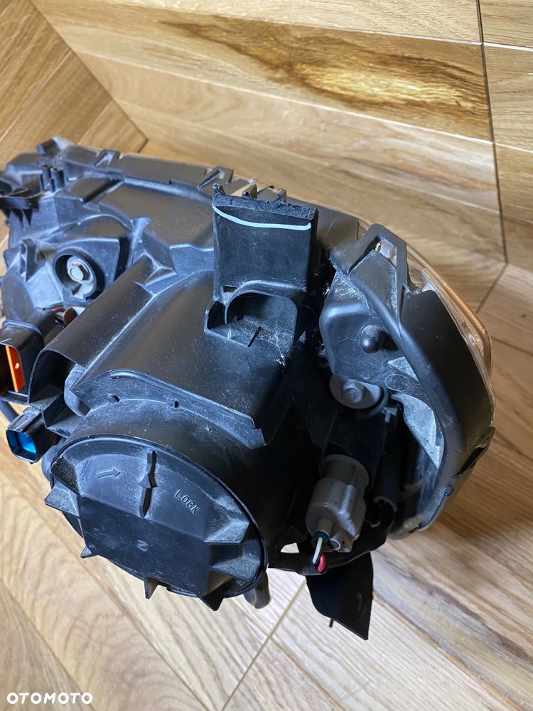 Mitsubishi ASX xenon lampa prawa EU - 8