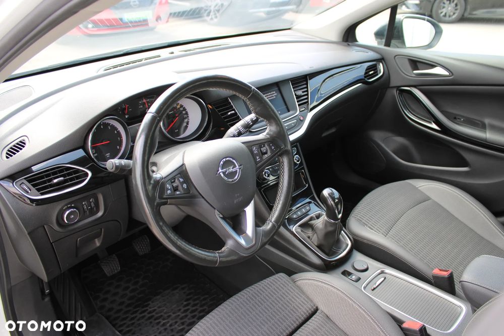 Opel Astra 1.2 T Elegance S&S - 13