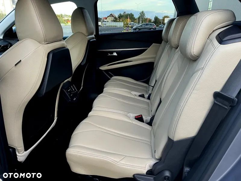 Peugeot 5008 1.6 PureTech Allure S&S EAT8 - 21