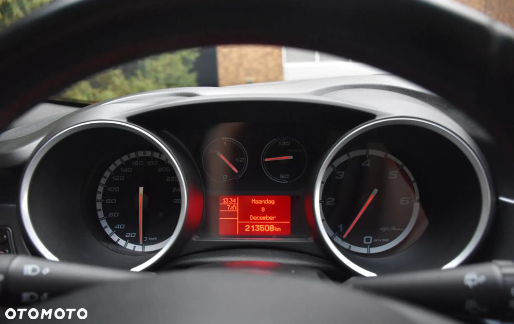 Alfa Romeo Giulietta 1.6 JTDM Distinctive - 22