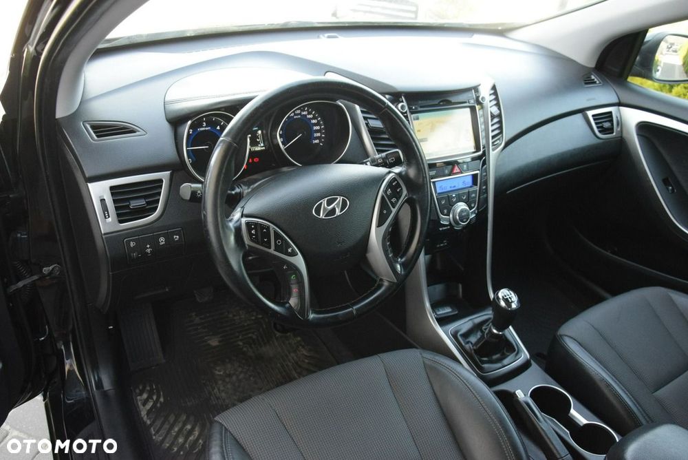 Hyundai i30 1.6 CRDi Premium - 33