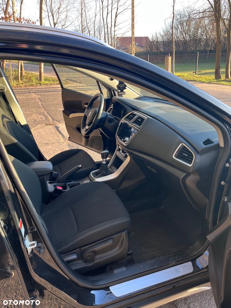 Suzuki SX4 S-Cross 1.4 SHVS Premium 4WD - 13