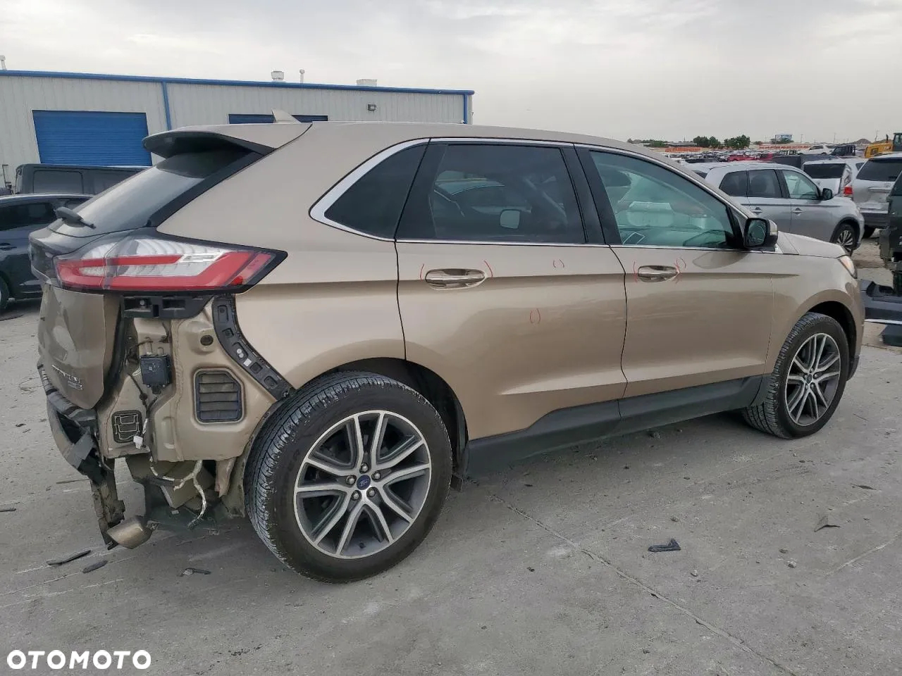 Ford Edge - 5