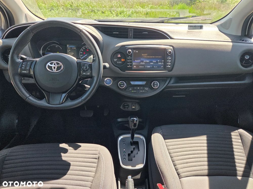 Toyota Yaris - 11