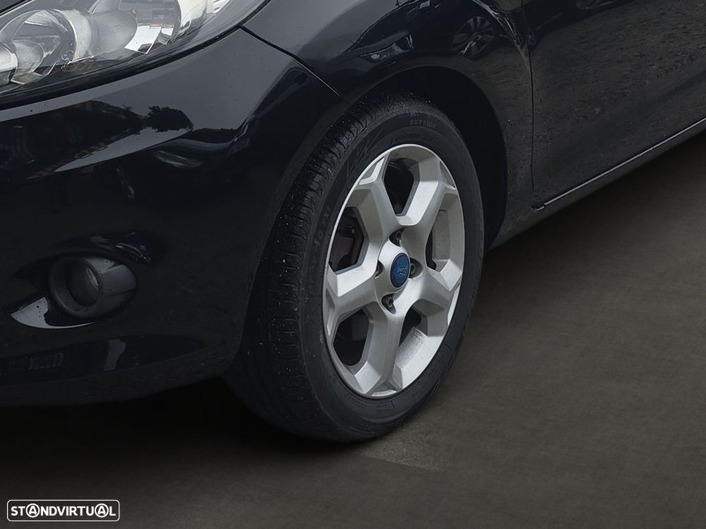 Ford Fiesta 1.4 TDCi Techno - 6