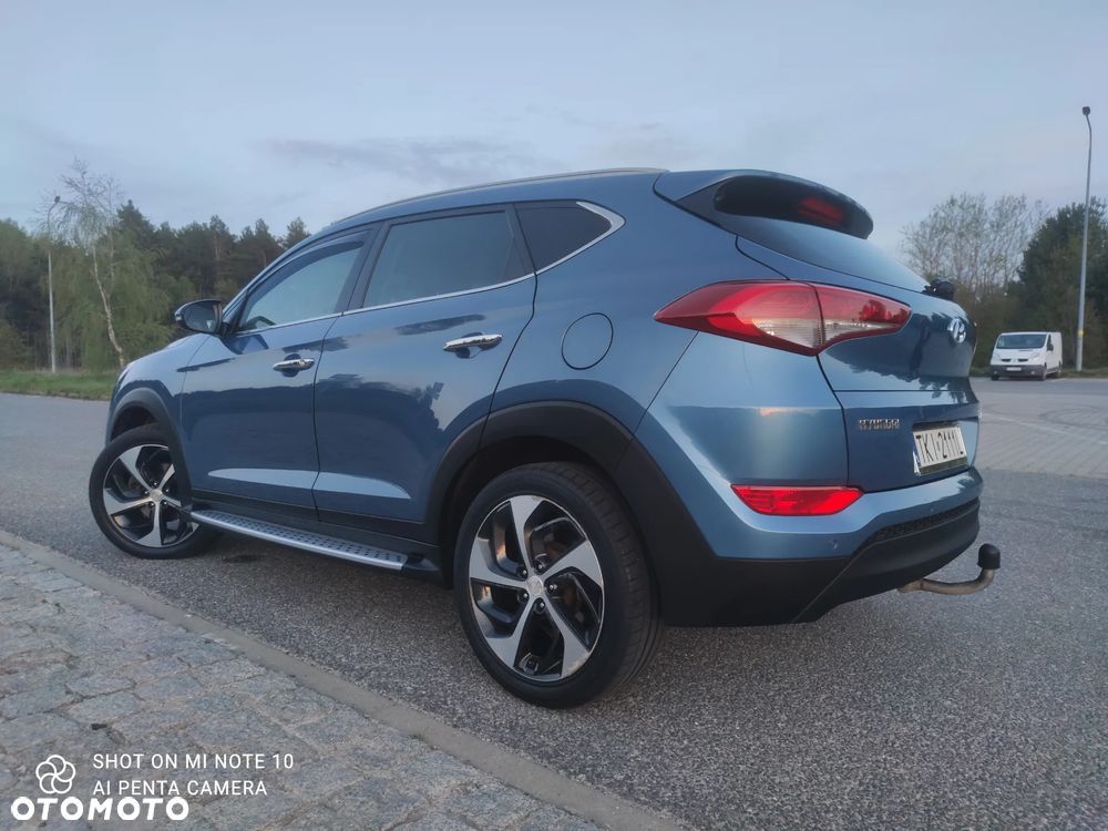 Hyundai Tucson blue 1.7 CRDi 2WD Intro Edition - 37