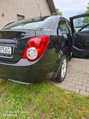 Chevrolet Aveo - 4
