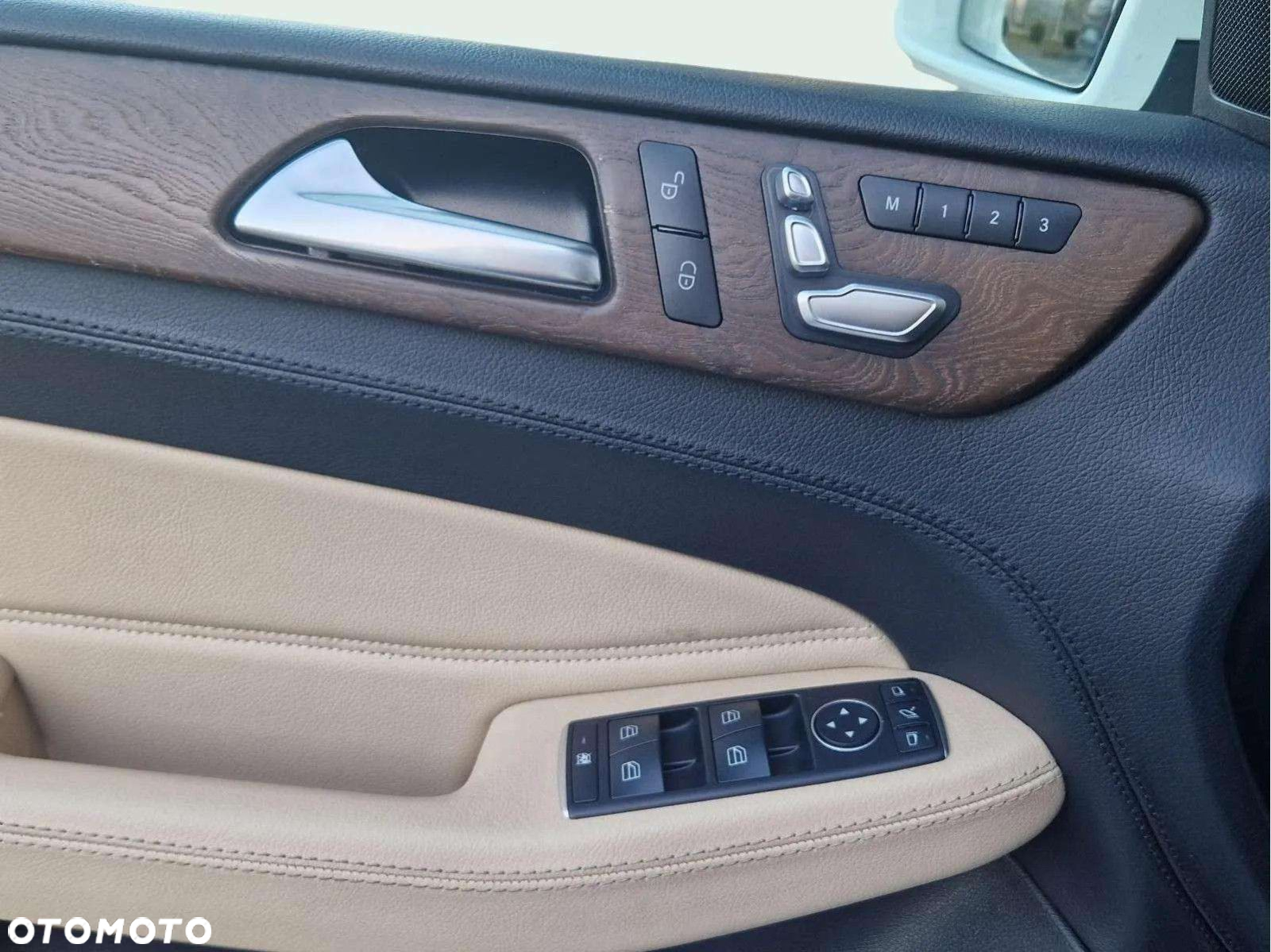 Mercedes-Benz GLE 350 d 4-Matic - 13
