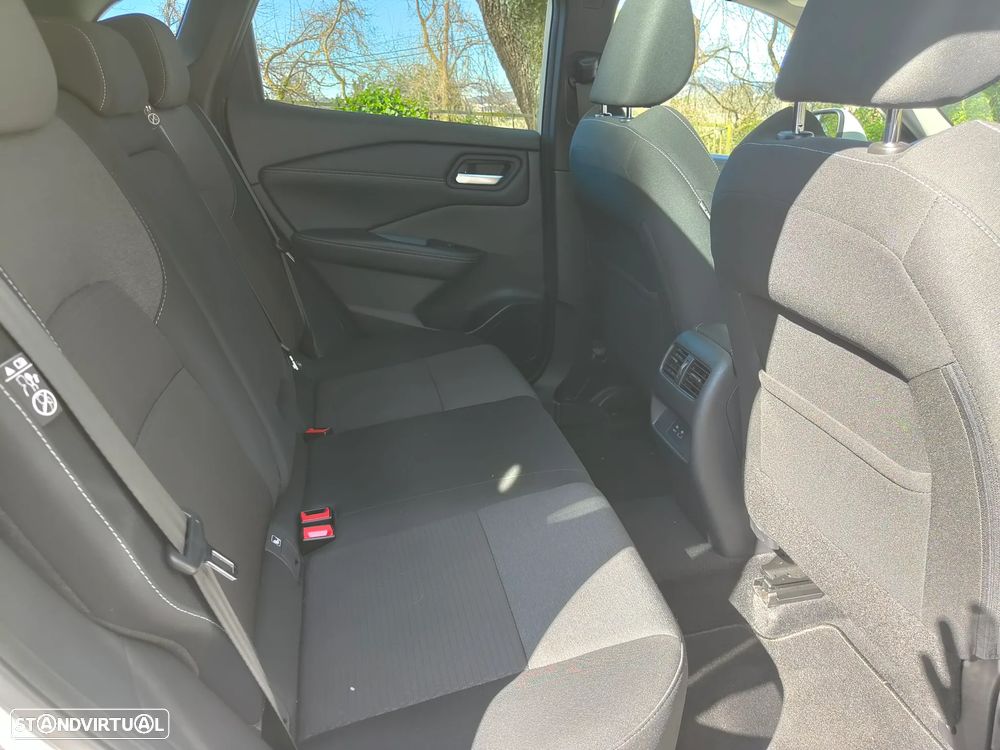 Nissan Qashqai 1.3 DIG-T N-Connecta LED+TT+SKY - 9