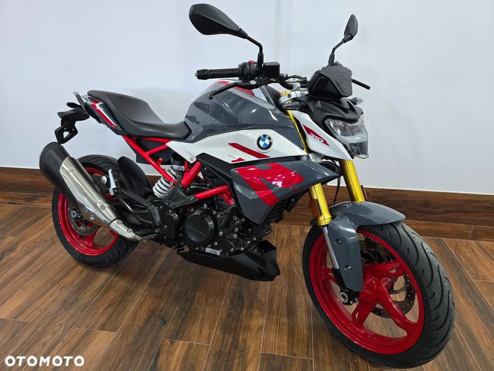 BMW G - 8