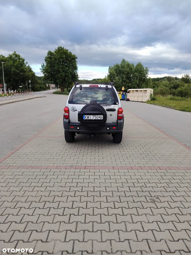 Jeep Cherokee 2.5L CRD Sport - 6