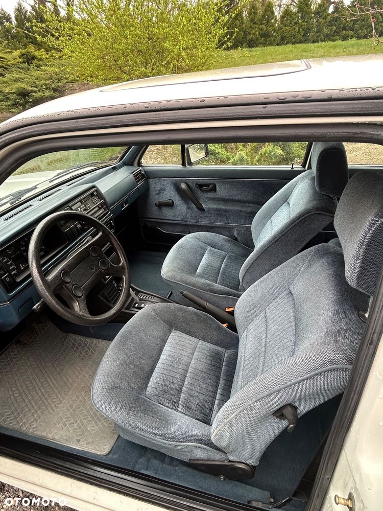 Volkswagen Golf - 12