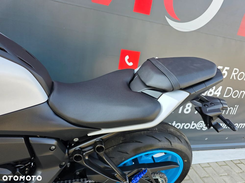 Yamaha MT - 8
