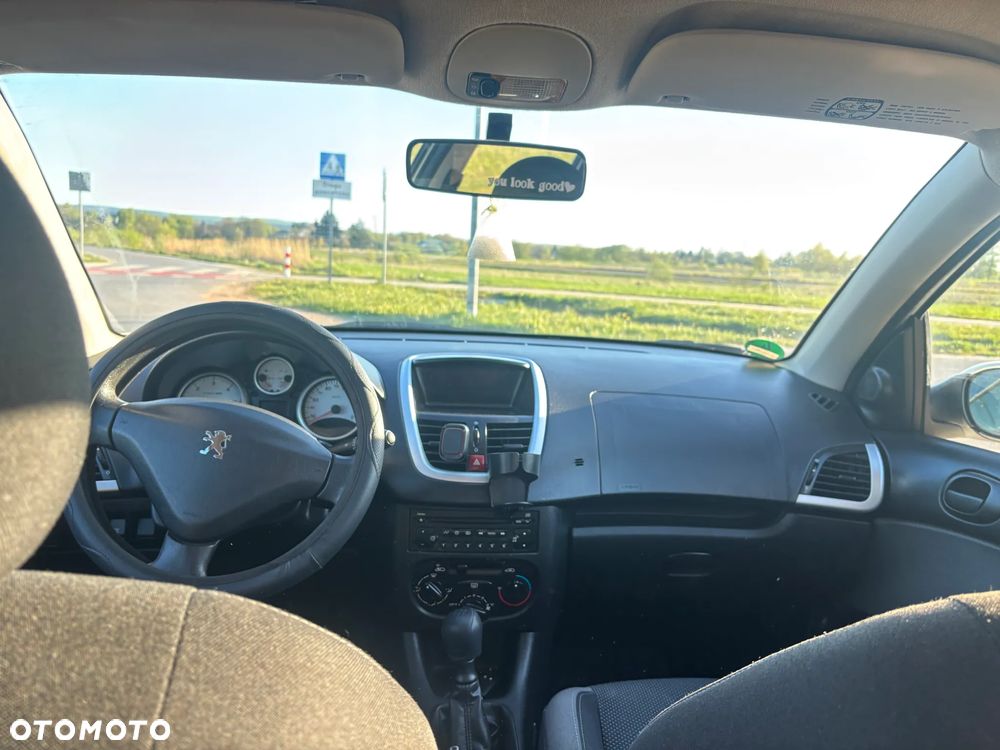 Peugeot 206 plus - 7