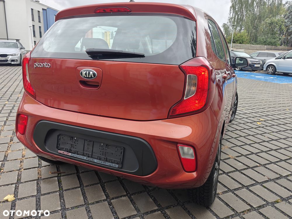 Kia Picanto - 9