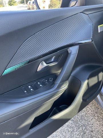 Peugeot e-2008 50 kWh Allure Pack - 11