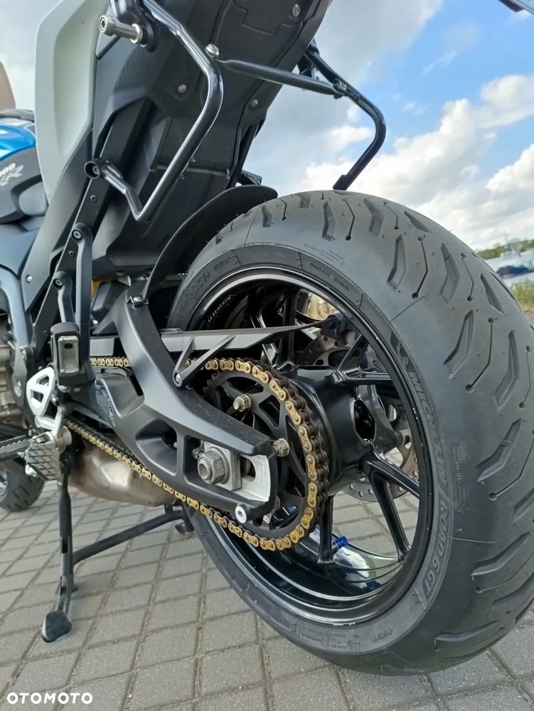 BMW XR - 13