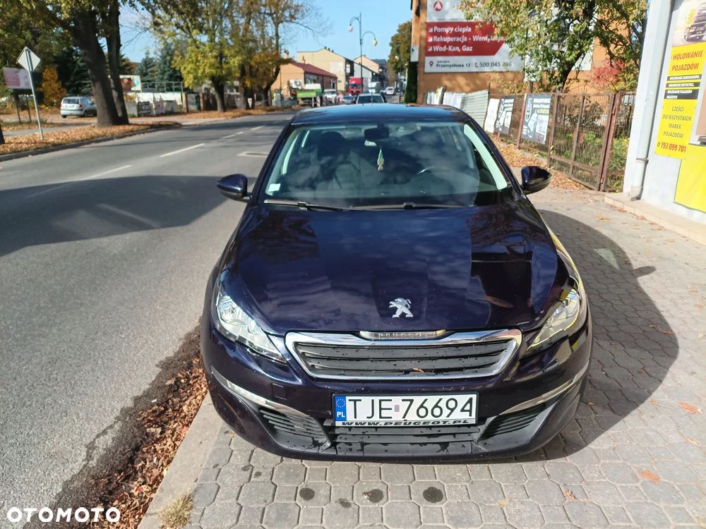 Peugeot 308 - 1