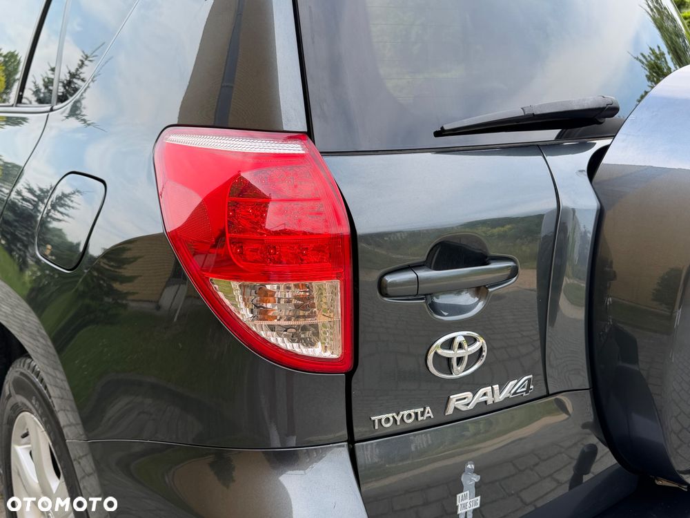 Toyota RAV4 2.2 D-4D Prestige - 16