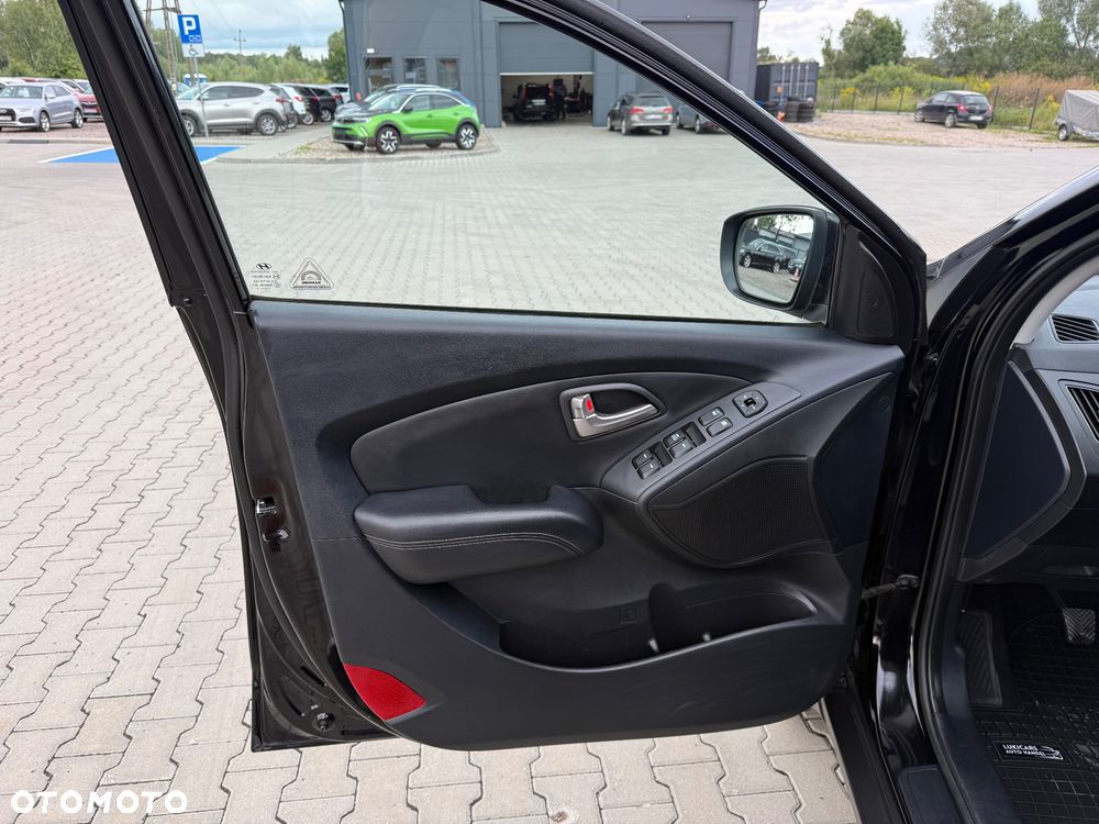 Hyundai ix35 2.0 4WD Premium - 19