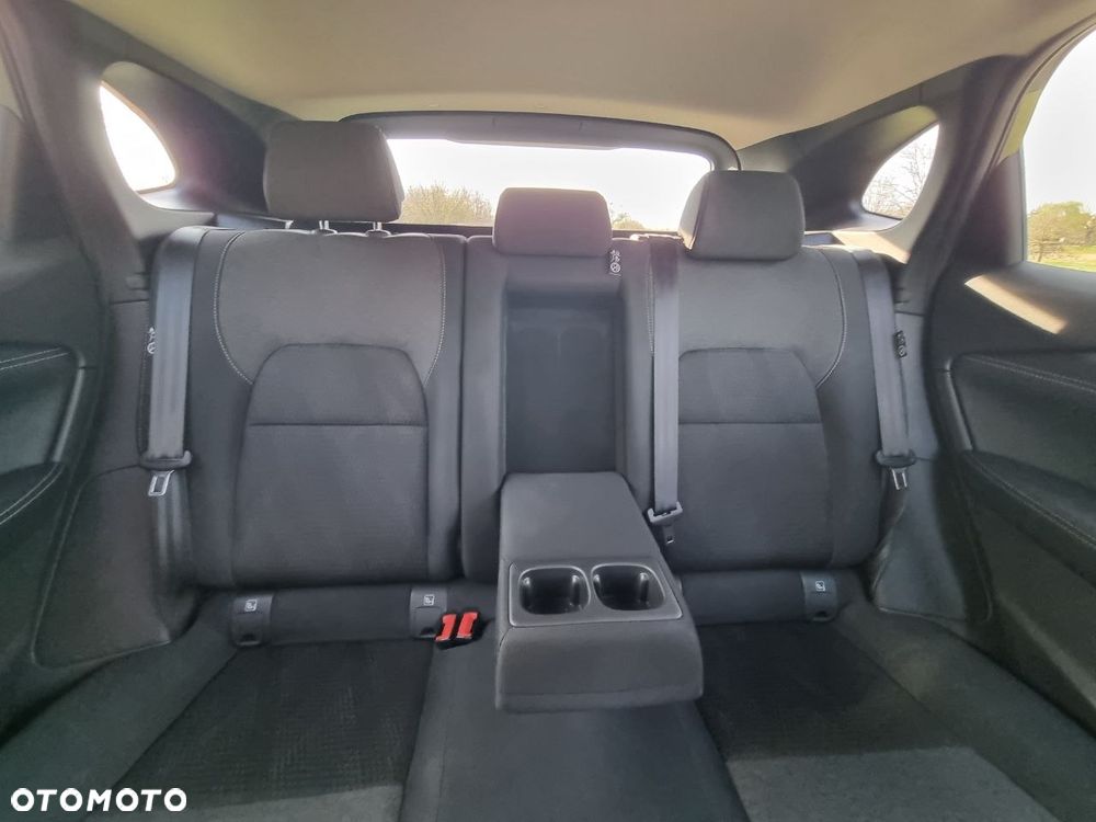 Nissan Qashqai 1.3 DIG-T MHEV N-Connecta Xtronic - 10