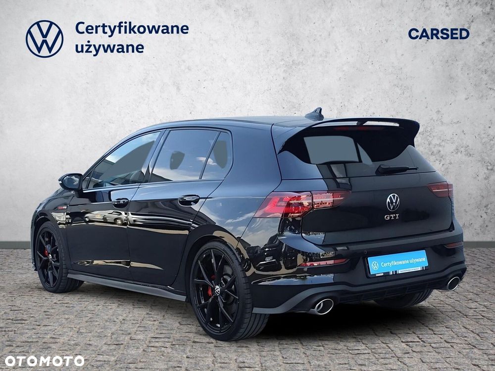 Volkswagen Golf - 4