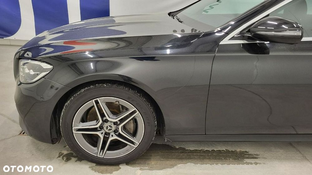 Mercedes-Benz Klasa E 220 d 4-Matic AMG/Avantgarde - 10