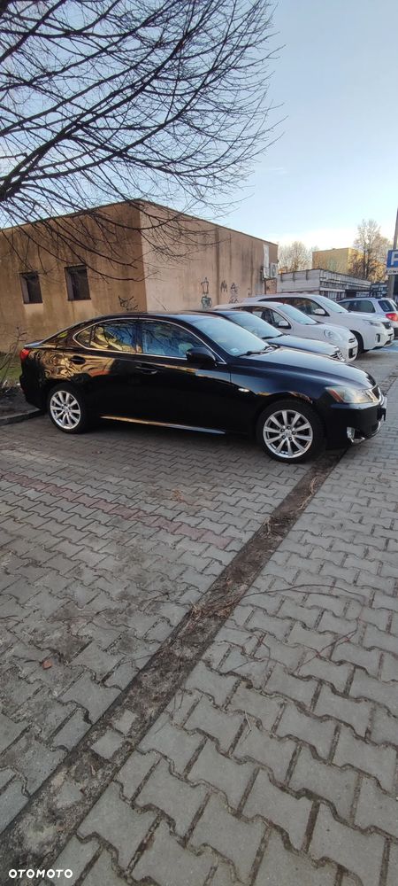 Lexus IS 220 D Prestige - 3