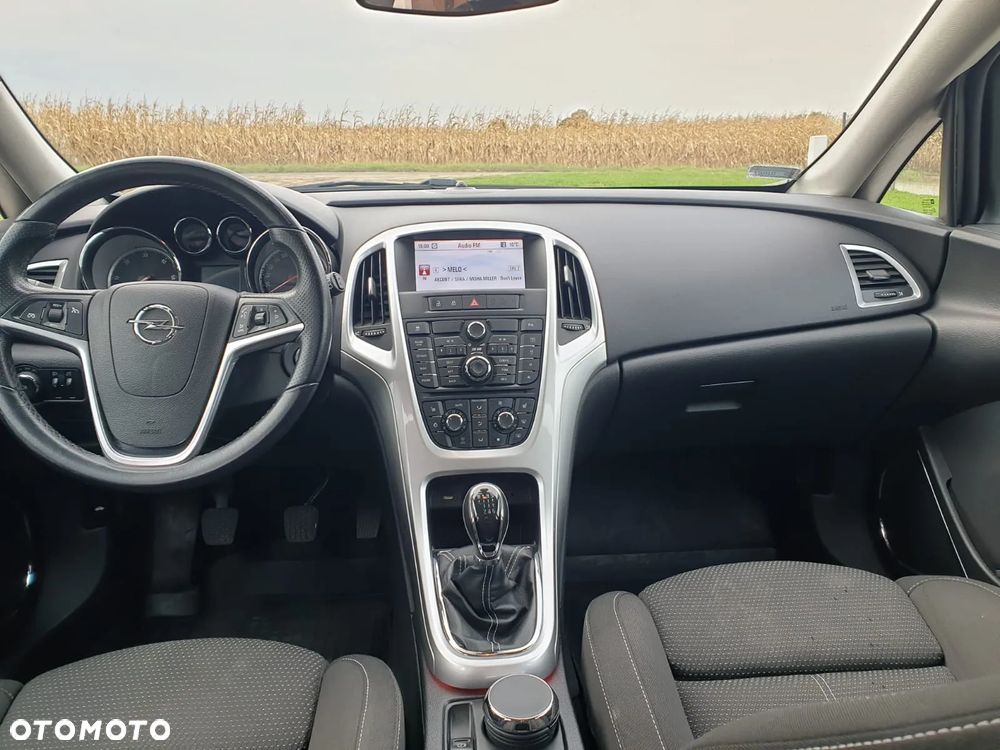 Opel Astra IV 1.7 CDTI Cosmo - 12