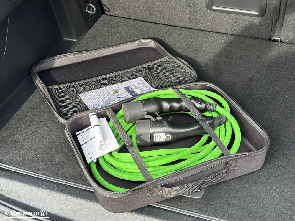 Peugeot 3008 1.6 Hybrid4 GT Pack e-EAT8 - 18