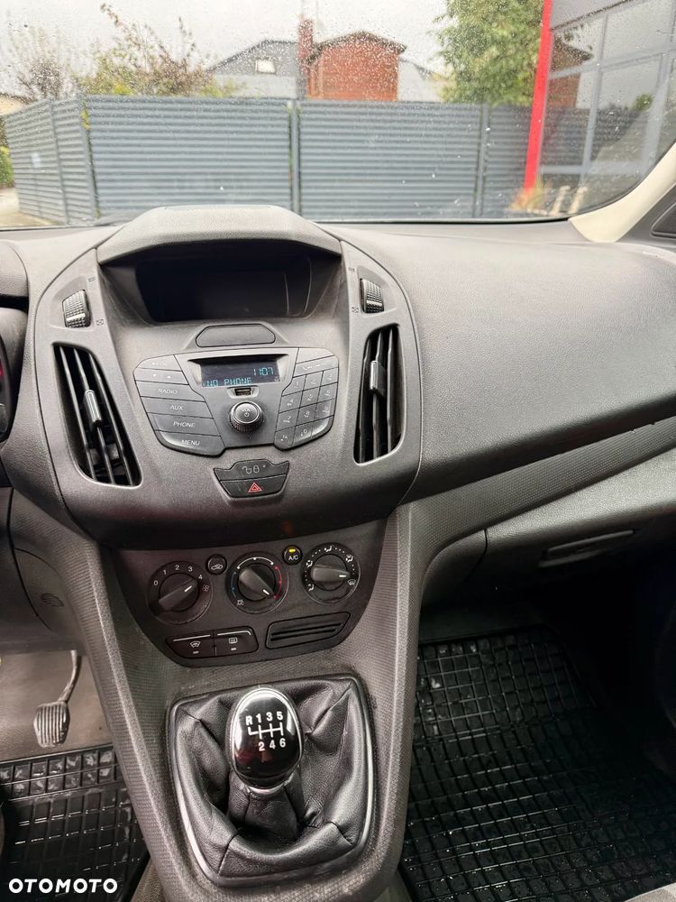 Ford Transit Connect - 11