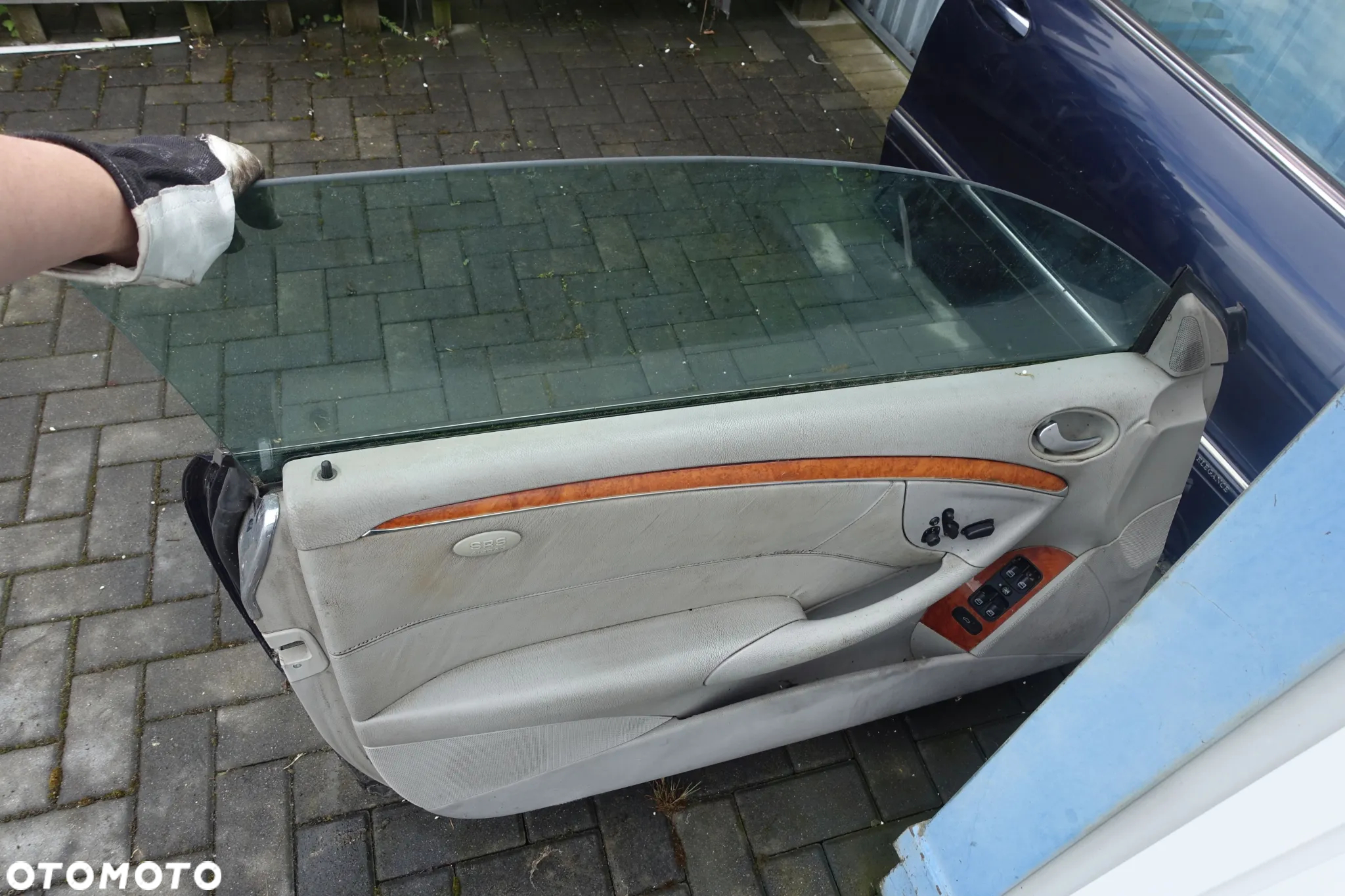 DRZWI LEWE PRAWE MERCEDES W209 CLK KOD LAK. 359 - 9