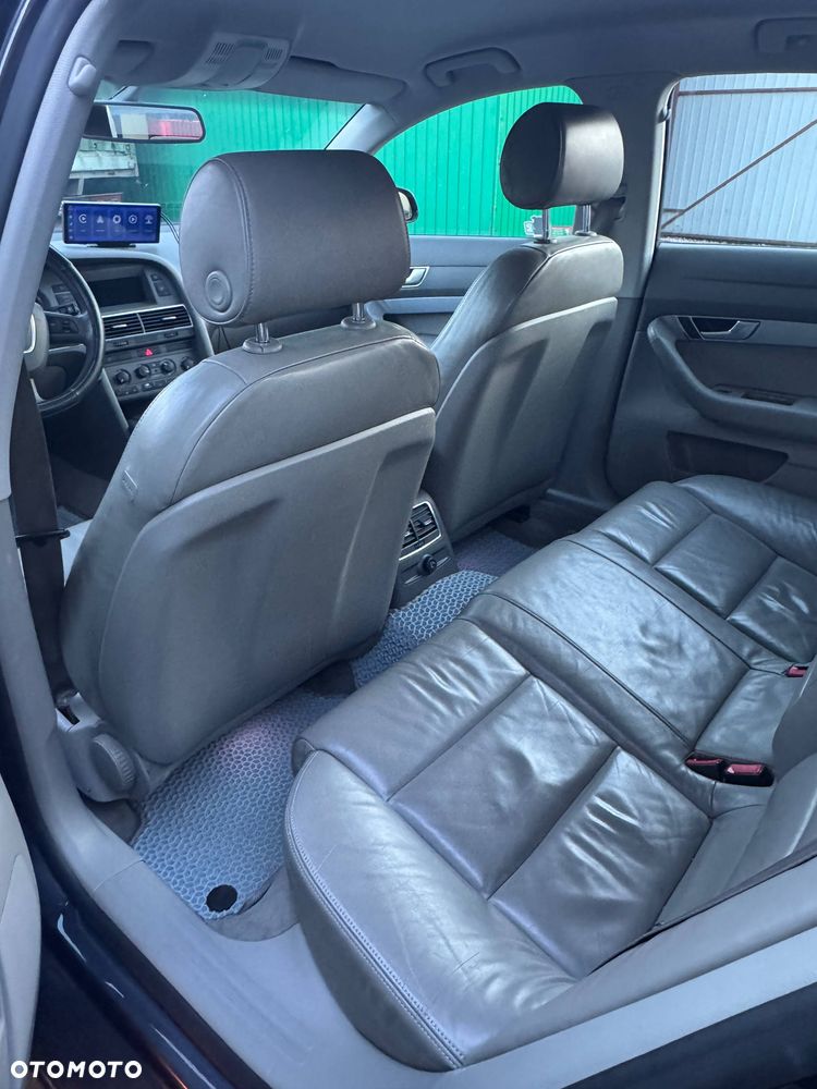 Audi A6 Limousine 2.4 - 14